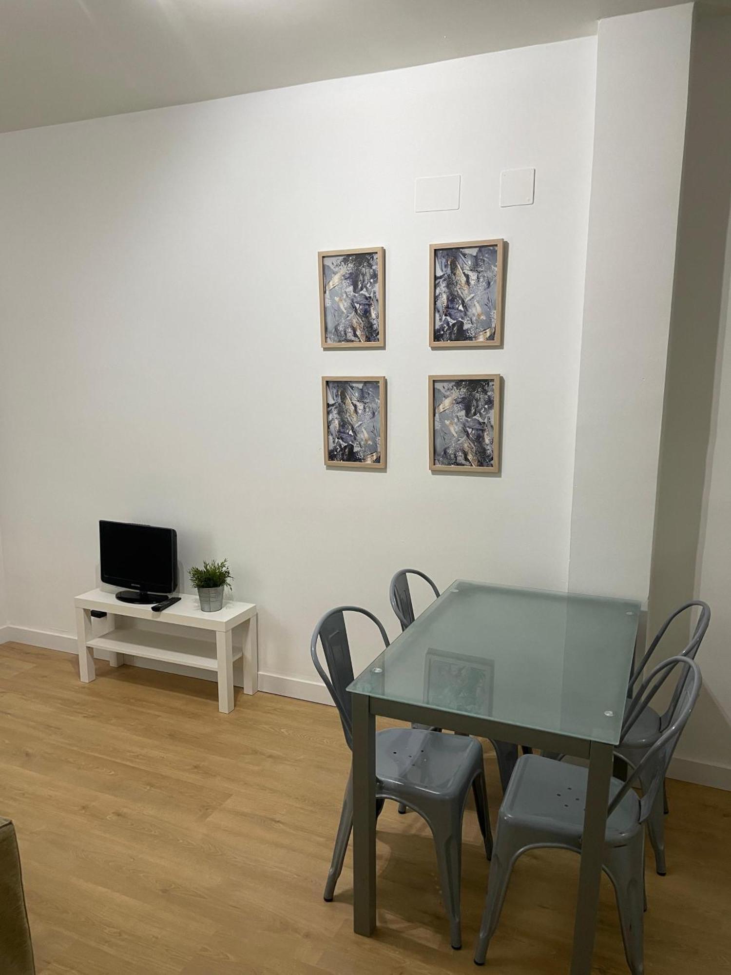 Plaza Rio B Apartment Madrid Ngoại thất bức ảnh